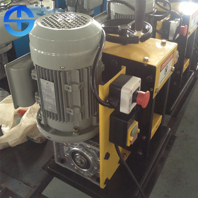 Petite machine de dépouillement réglable de câble de chute d'à dénuder de pince de chute 400×400×500 millimètre